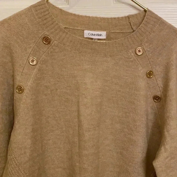 Calvin Klein SZ M Beige crew neck sweater - Picture 3 of 7